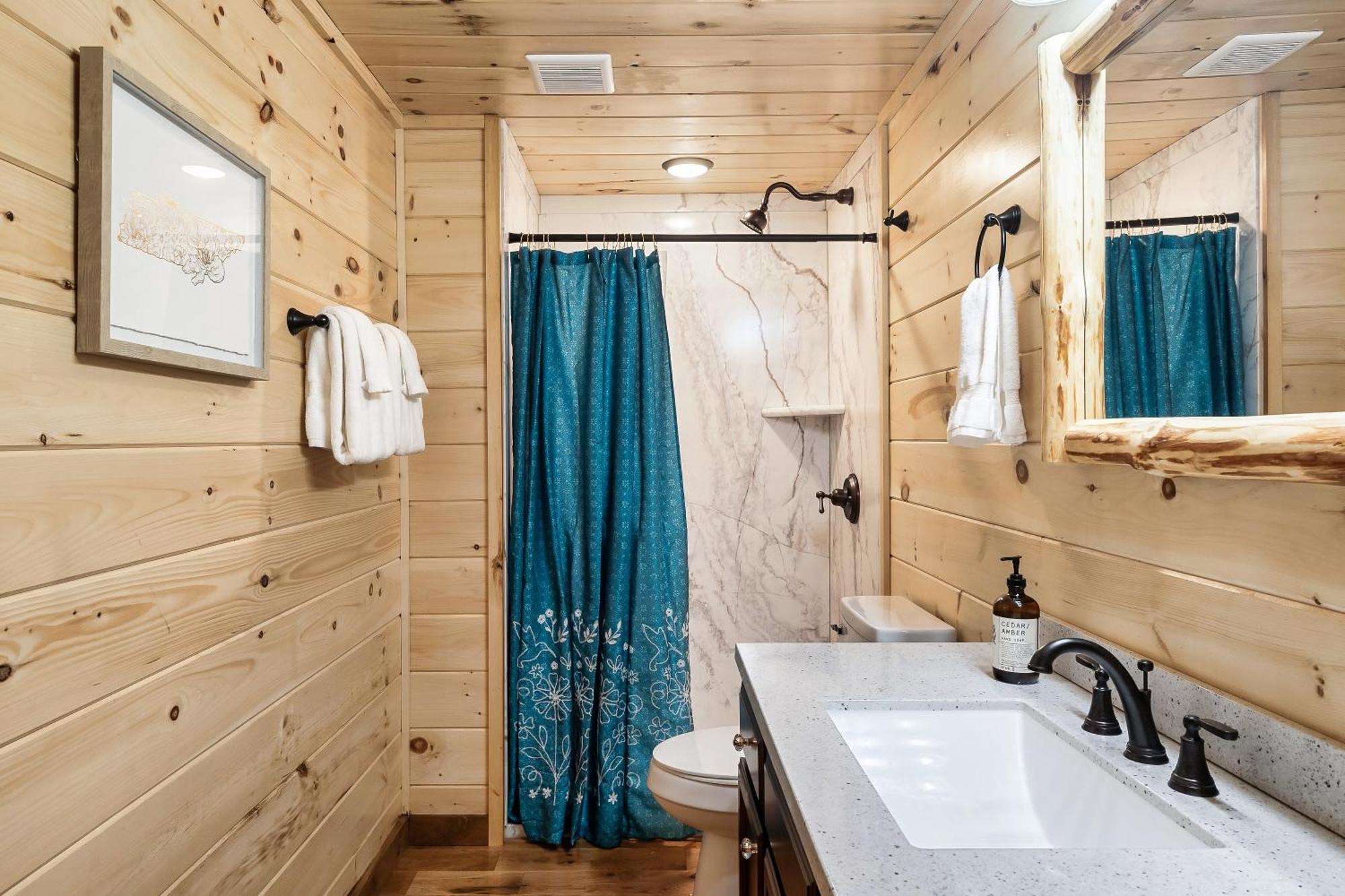 Smokiesboutiquecabins Would Love To Host You At Dolly'S Cute Cabin! 4 Suites With Private Bathrooms - Hot Tub, Fire Pit, Game Room, Resort Pool Open Memorial Day Through Labor Day! Gatlinburg Kültér fotó